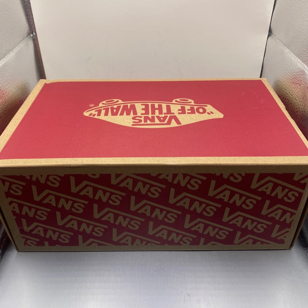 NEW Vans Knu Skool Checkerboard Black White Puffy Skate Shoes Kids 4 90s Retro - Picture 11 of 11